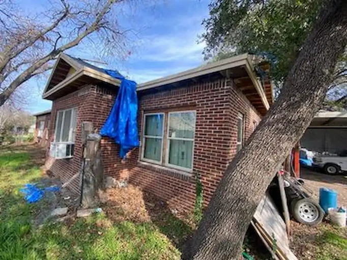 House with code violations in Van Alstyne TX purchased by cash buyer in 2023